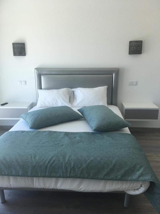Primo Dos Caracois Bed & Breakfast โอลเญา ภายนอก รูปภาพ
